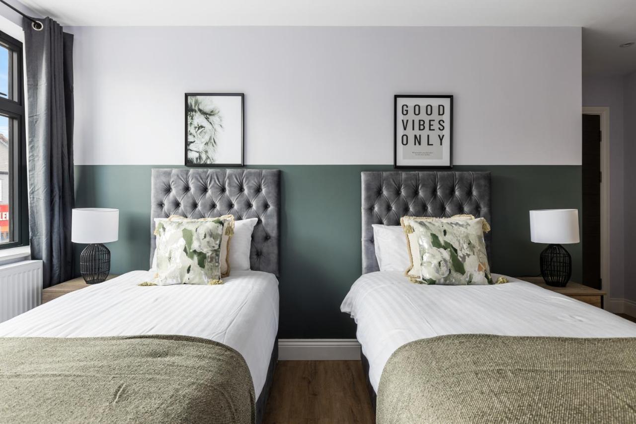 Stylish & Spacious 3 Bed Apartment With Fast Wifi, Close To Tube & Wembly Londyn Zewnętrze zdjęcie