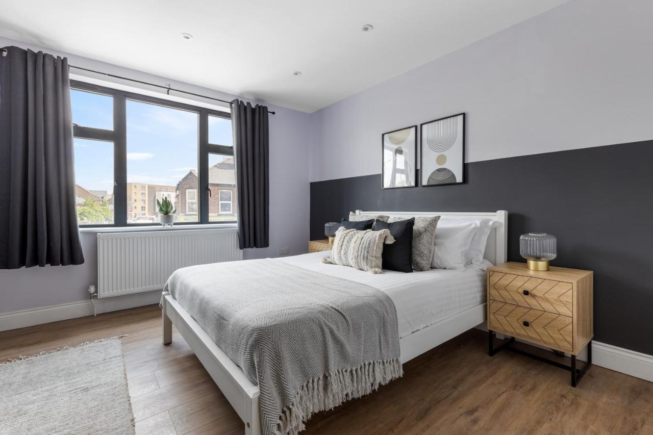 Stylish & Spacious 3 Bed Apartment With Fast Wifi, Close To Tube & Wembly Londyn Zewnętrze zdjęcie